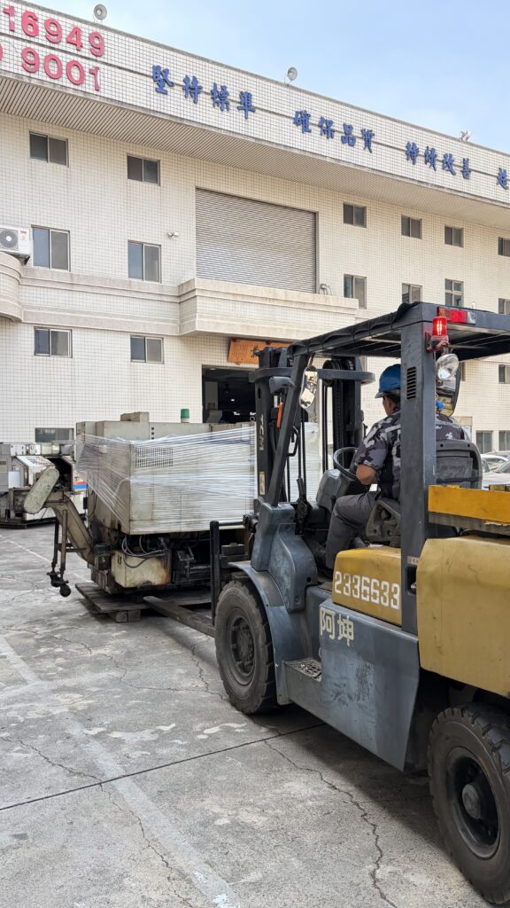 倉佑成功廠車床上車 作業照片 4
